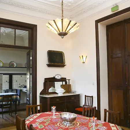 Bed & Breakfast Estrebuela House *