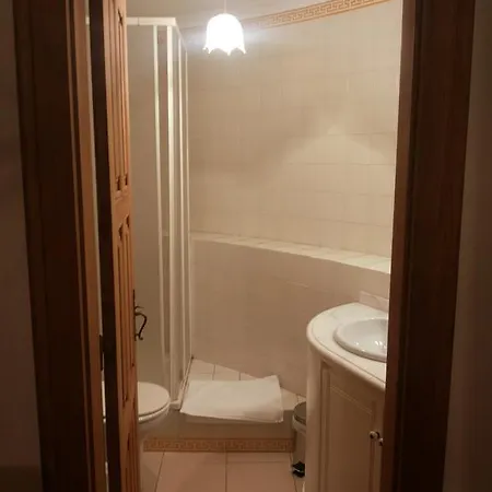 Estrebuela House Paredes (Porto)