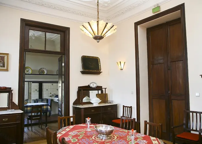 Bed & Breakfast Estrebuela House 3*